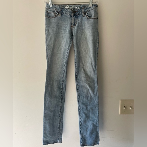Bullhead Venice (Pacsun) Skinny Jeans -Light Wash- Size 1 Long - Picture 1 of 5